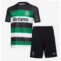 Maglia Calcio Sporting CP Prima Divisa Bambino 2024-25 Manica Corta (+ pantaloncini)